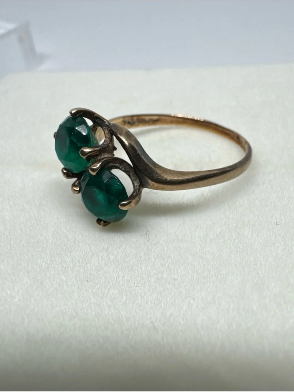 Vintage 10K Yellow Gold Green Paste Two Round Stones Size 7 Ring 2.2g Antique